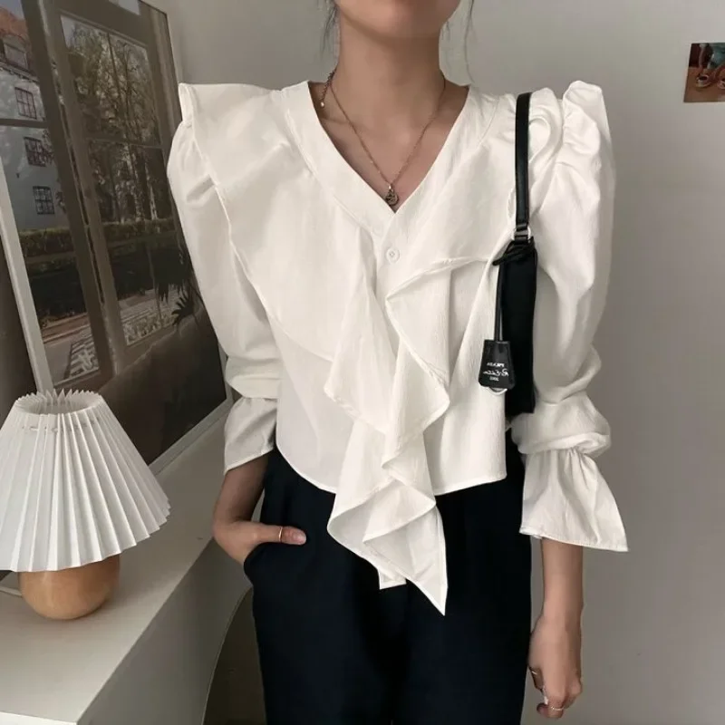 Neploe Elegant V-neck Ruffles Shirts Women 2024 Early Autumn New All-match Blouses Y2k Flare Sleeve Loose Black Blusas Mujer