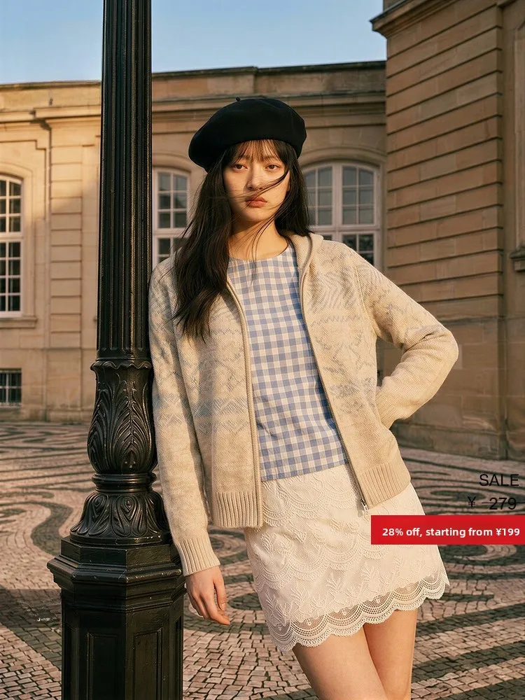 

H&M Women's Knitted Sweater Double Zipper Smooth Star Pattern Loose Fit Wool Blend Cardigan Regular Thickness Winter Season