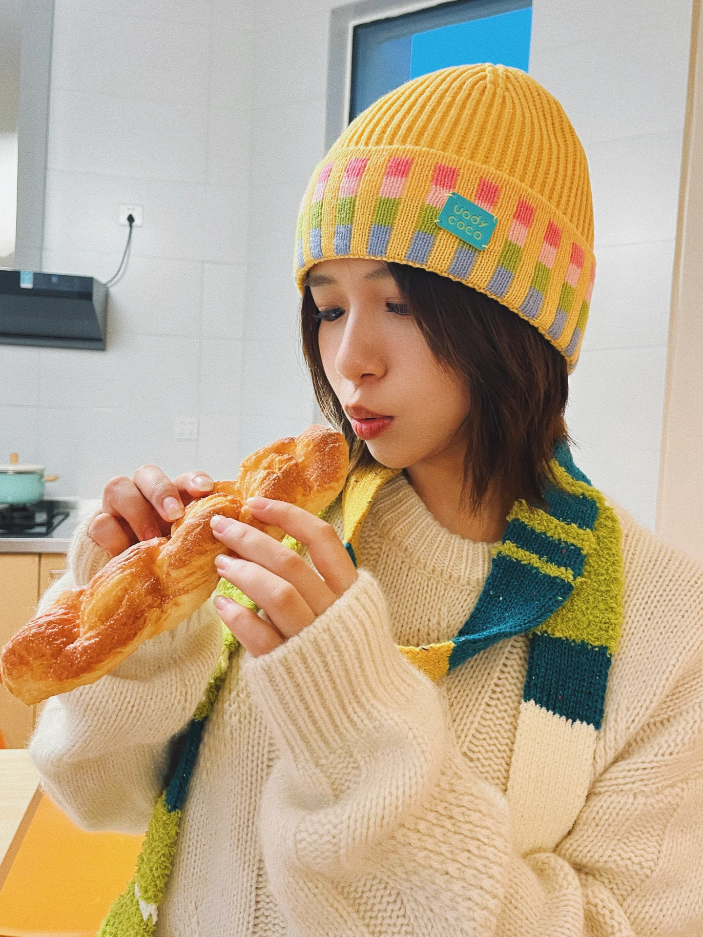 

Uody Original Color Blo Knitted Hat Women's Casual Sle Windproof Woolen Cap for Autumn And Winter Versatile And Personalized