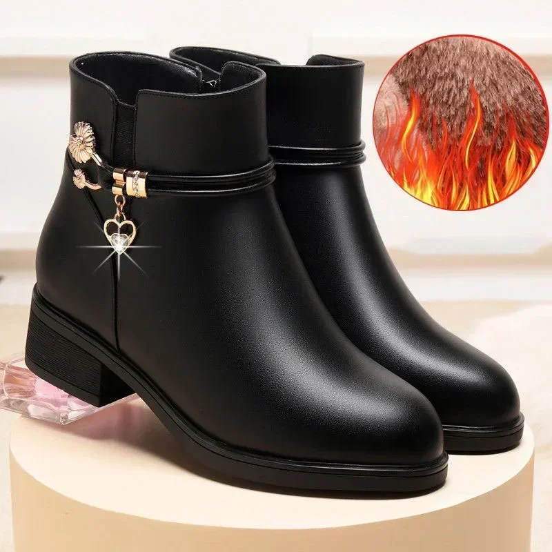 

Women's Boots Winter Shoes Outdoor Anti-Skid Boots New Fleece Warm Shoes for Women Soft Leather Low Heel Ankle Boots Snow Boot