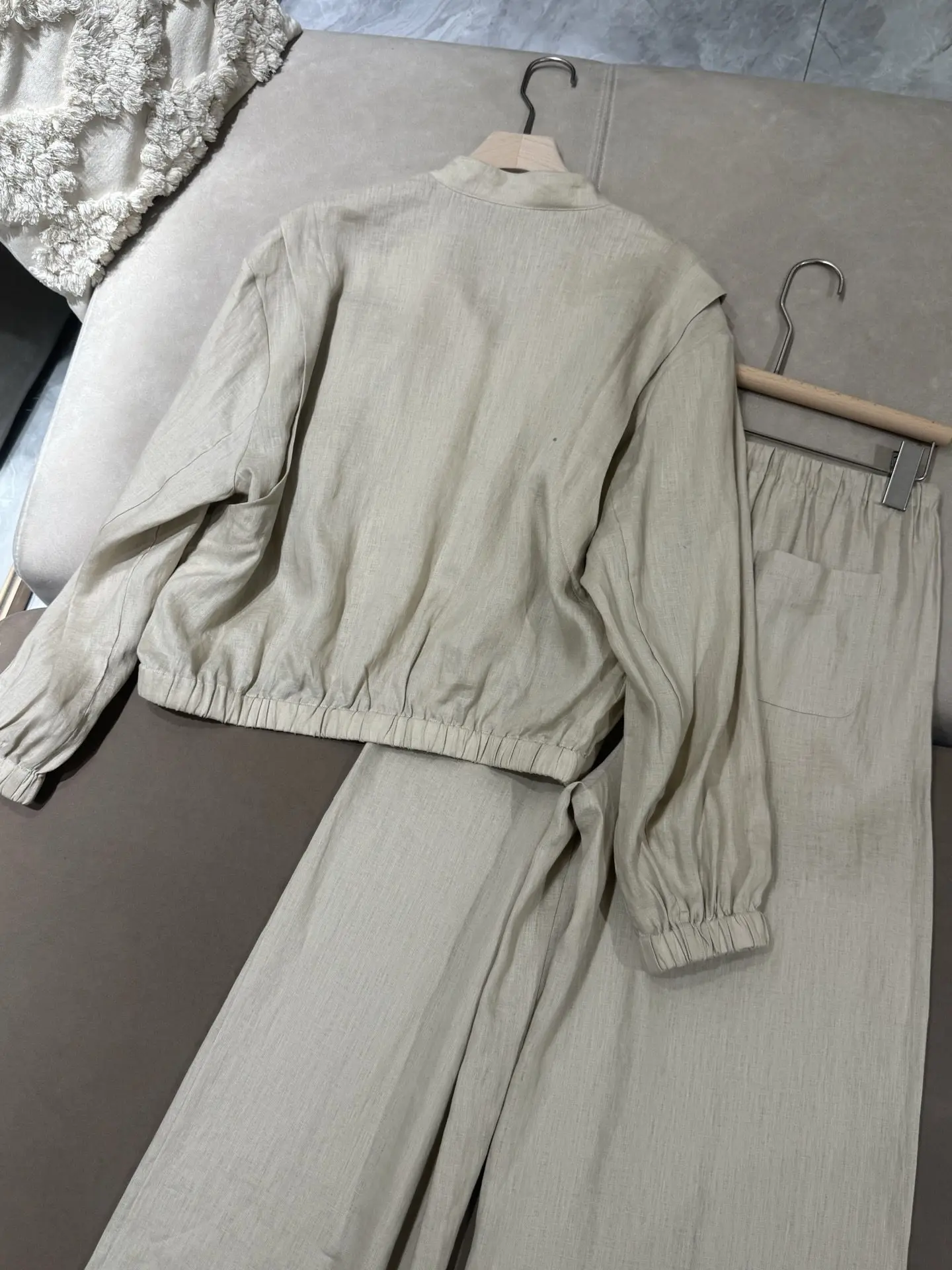 2026 Spring/Summer New High-Quality Linen Suit Set: Casual Jacket, V-Neck Coat, Loose Wide-Leg Pants, Slimming Two-Piece Set