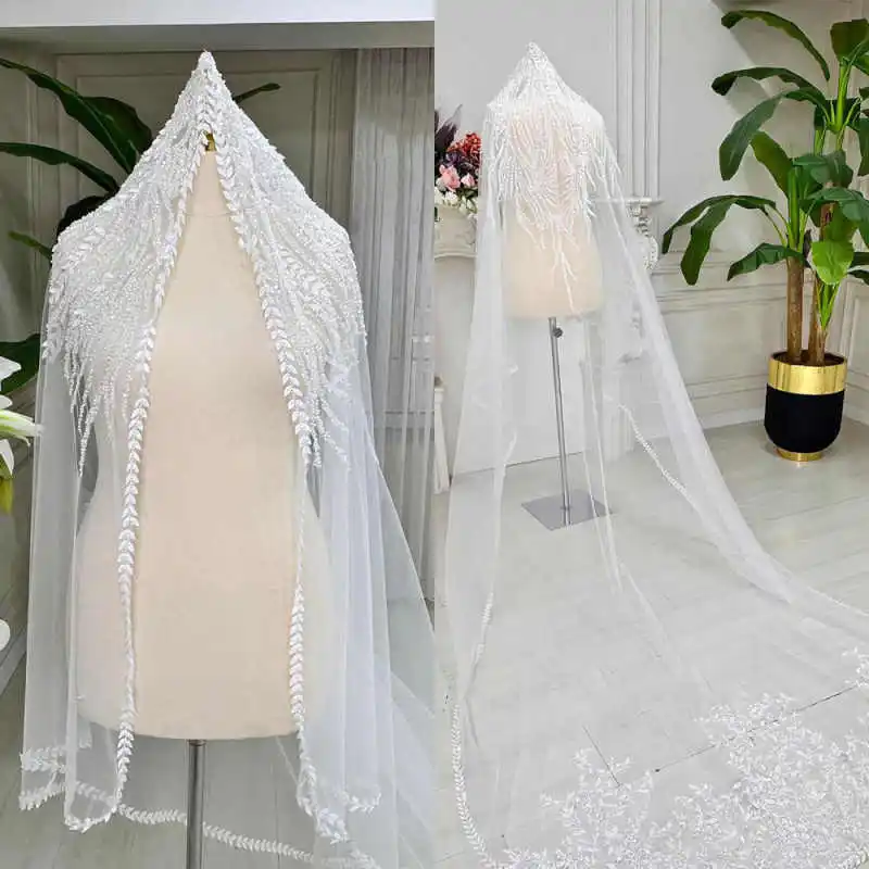 

Glitter Beaded Customized One Layer Wedding Veils Long Cathedral Length With Comb Sequins Wedding Accessories
