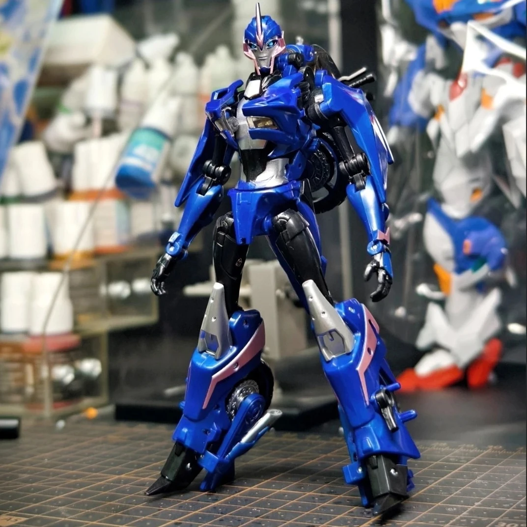 

APC Transformation Prime TPF Toys Arcee Japanese Version Anime Motorcycle RC Robot Movable Model Action Figure Toy Collection