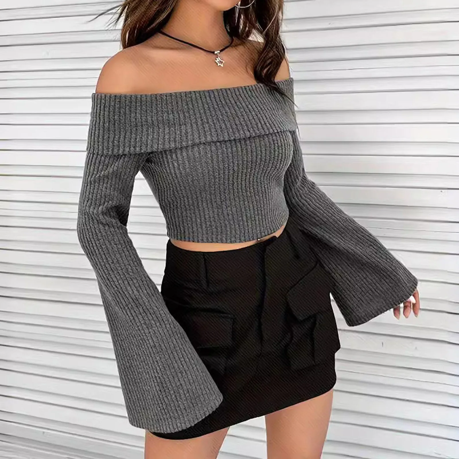 Women Off the Shoulder Flare Long Sleeve Crop Top Fall Spring 2024 Sexy Rib-Knit Fleece Cropped Blouse Tee Shirts Streetwear