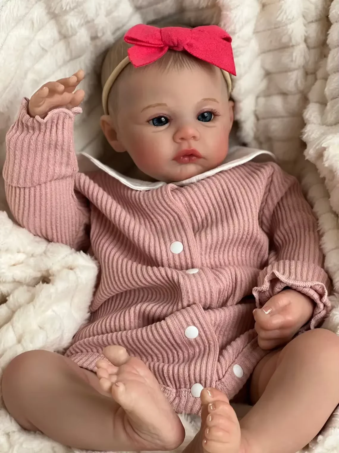 

JOYORA 50CM REALISTIC NEWBORN BABY HUMANOID DOLL WITH SOFT TOUCH AND CUTE SOFT BODY MULTI-LAYER 3D SKIN PAINTING LUCKY DOLL