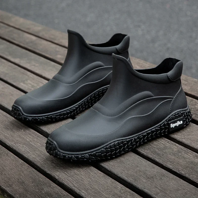 Men Rain Shoes Waterproof Rubber Boots Casual Slip-on Flats Rainboots Insulated Garden Galoshes Botas Fishing shoes Work Shoes