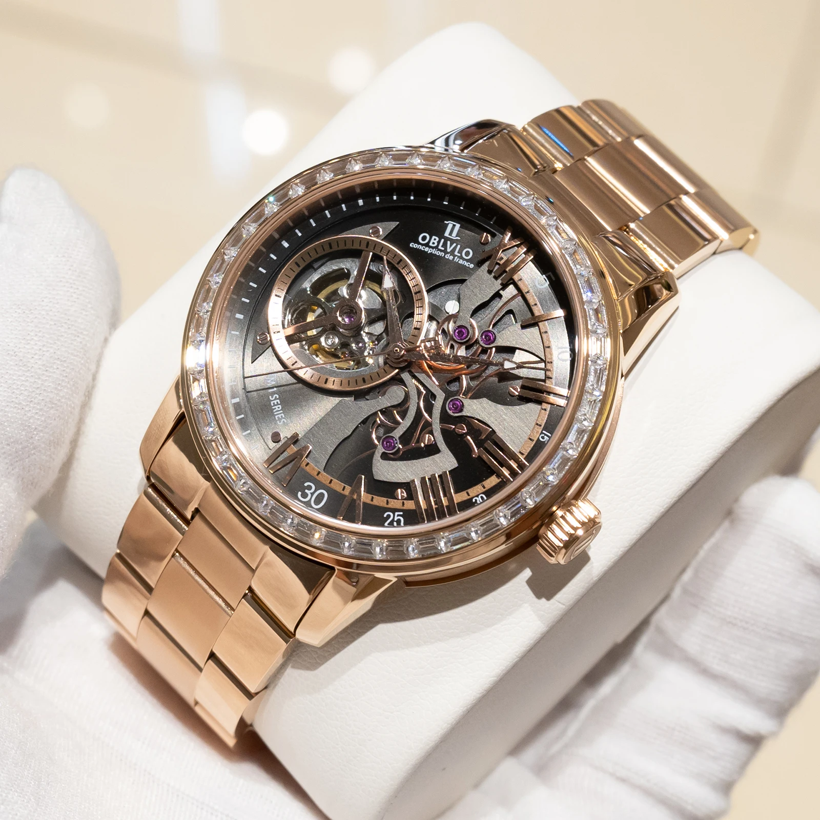 OBLVLO Fashion Magnifying Skeleton Dial With Diamonds Automatic Watch 42mm Steel Bracelet Band Waterproof Mechanical Rejos VMQ-D