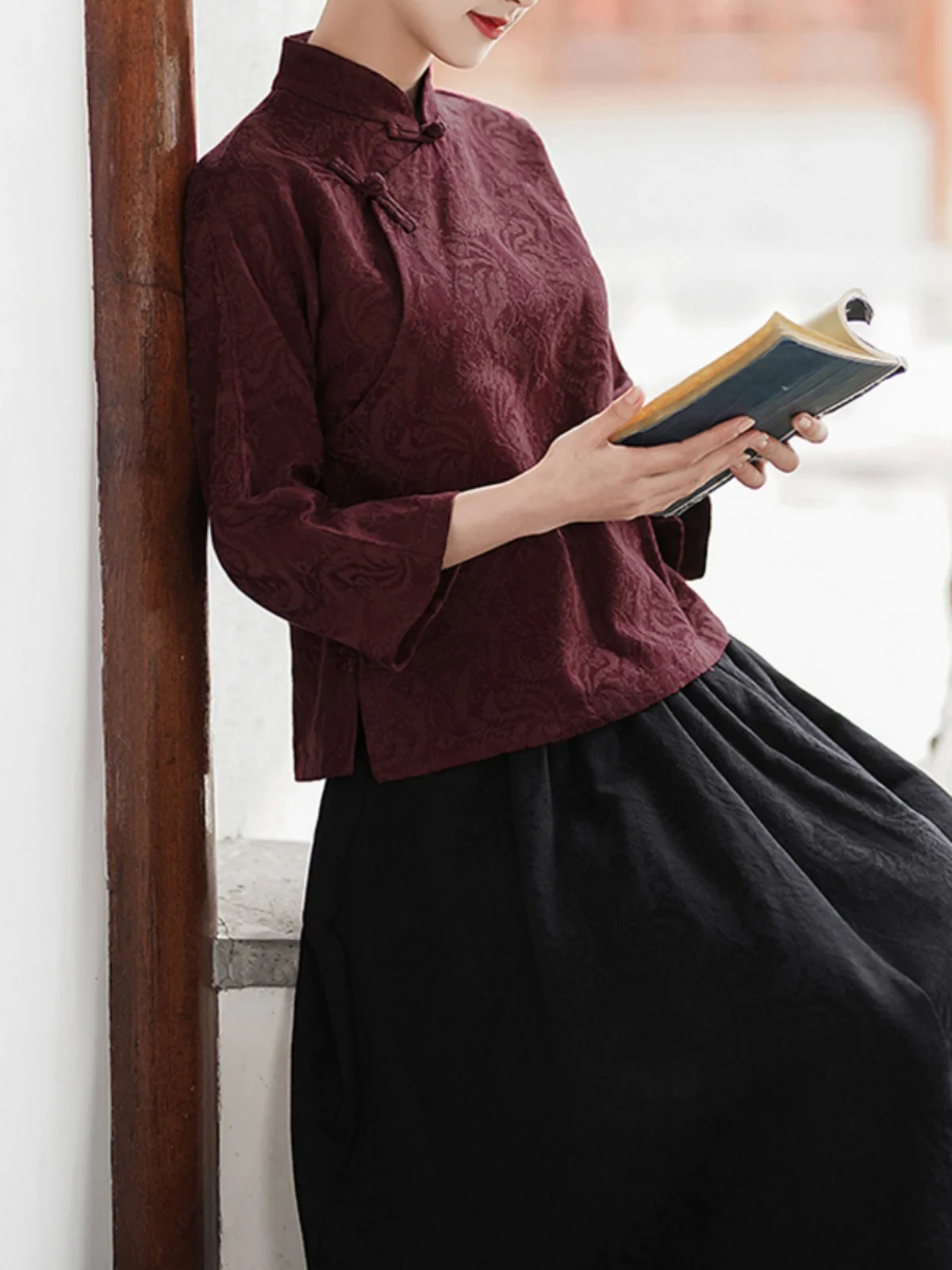 

Винтажная женская блузка в китайском стиле из хлопка и льна, ранняя осень, с воротником-стойкой, в стиле дзен, с пуговицами, рукав 3/4