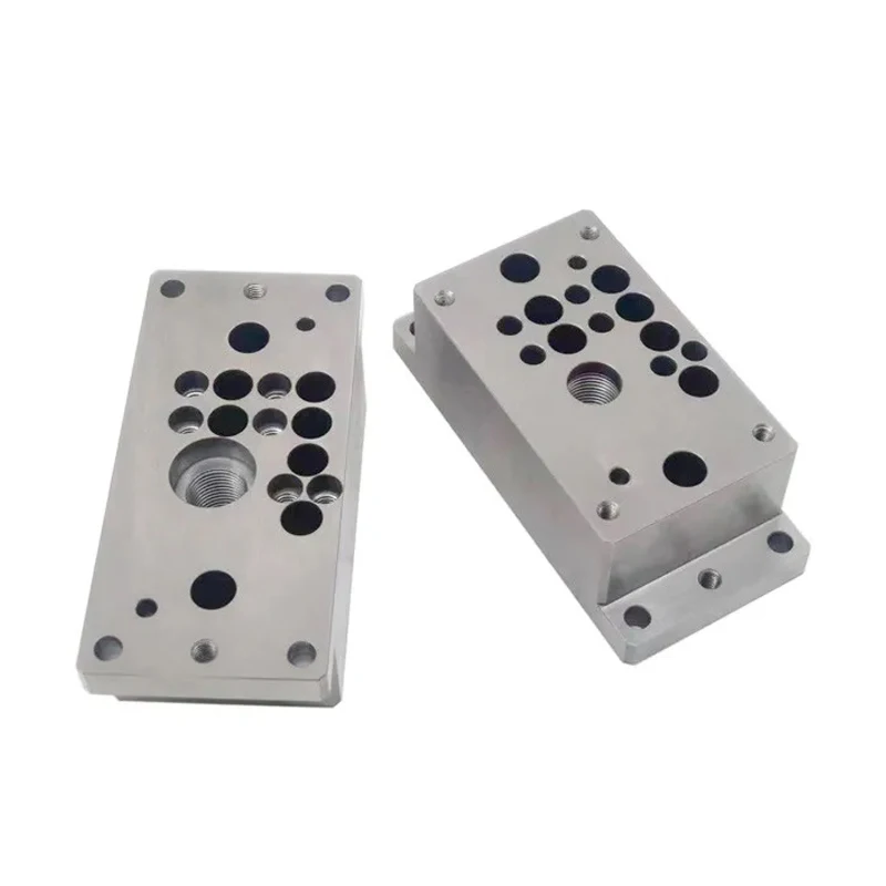 

Stainless Steel Precision Valve Block Custom CNC Machining Manufacturer