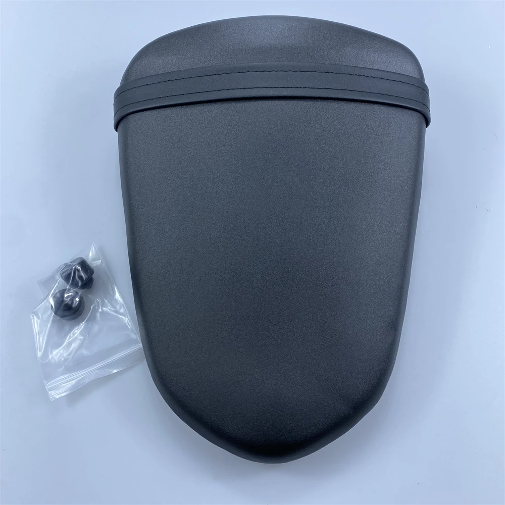 

Motorcycle Motorbike Rear Seat Passener Pillion Seat Pad Cushion Cover For Suzuki GSX-R GSXR 1000 K5 K6 2005 2006 GSXR1000 05 06