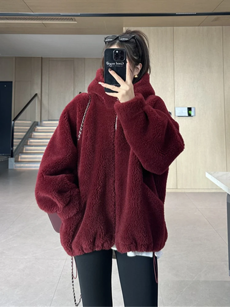안강 레드 양털 퍼 재킷 여성용 루즈핏 숏 코트 후드 두꺼운 한국 스타일 긴팔 지퍼 시뮬레이션 가죽