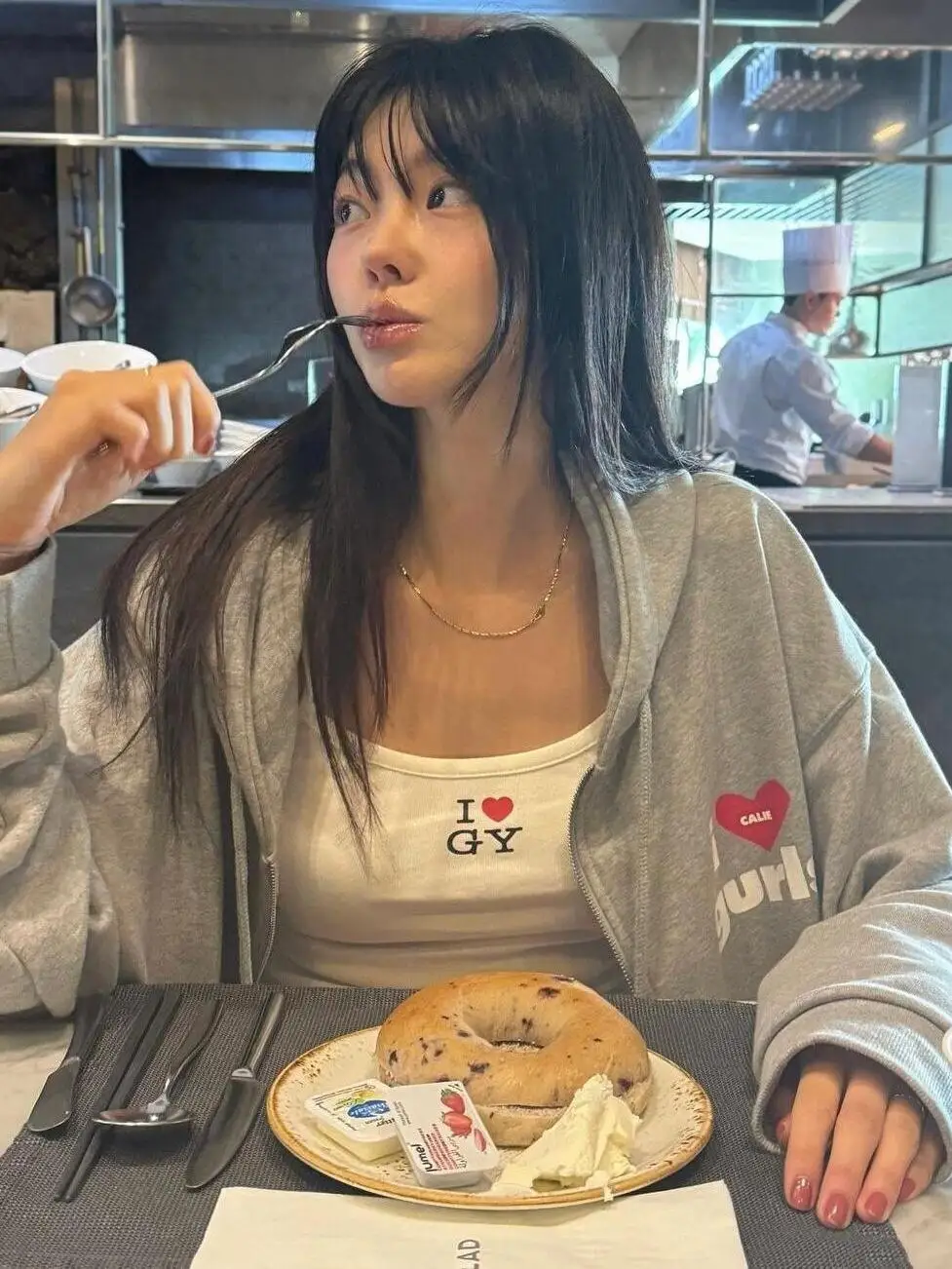 

Повседневная универсальная свободная хлопковая толстовка с капюшоном, с принтом в виде сердец, на молнии, для повседневной носки, с длинными рукавами, стандартной длины, женская толстовка