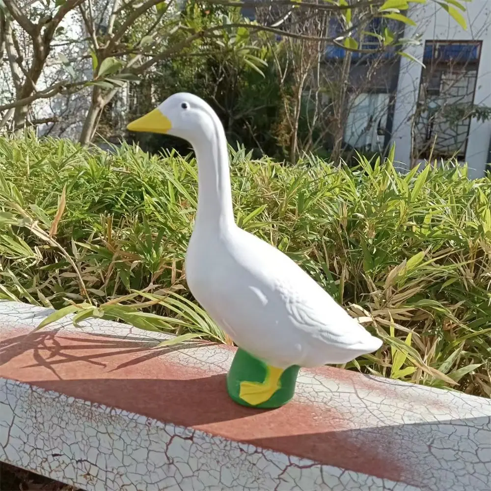 

Garden Decoration Resin Goose Figurine Cute Lifelike Miniature Sculpture Simulated Animal Statue Office