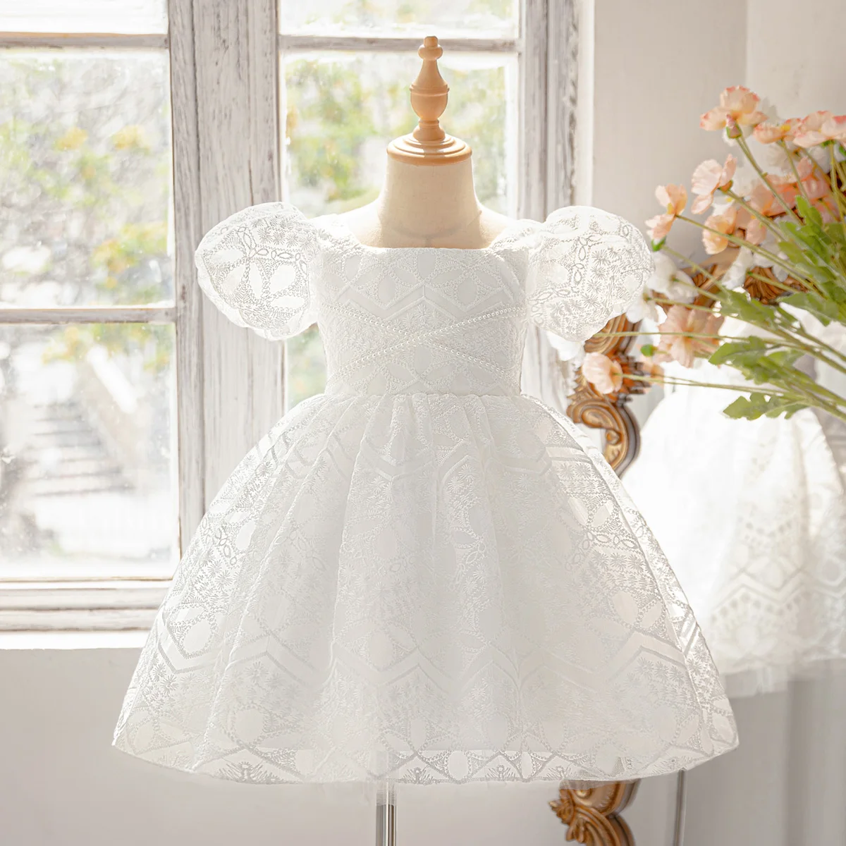 

Elegant Flower Embroidery Party Girls Dress White Bridesmaid Princess Birthday Dresses for Girl Wedding Prom Gown Kids Clothing