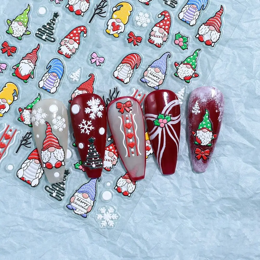 3D Cute Christmas Nail Art Stickers Inverno Babbo Natale Decalcomanie per manicure Pupazzo di neve Rilievi in rilievo Unghie Smalto Adesivo Donna