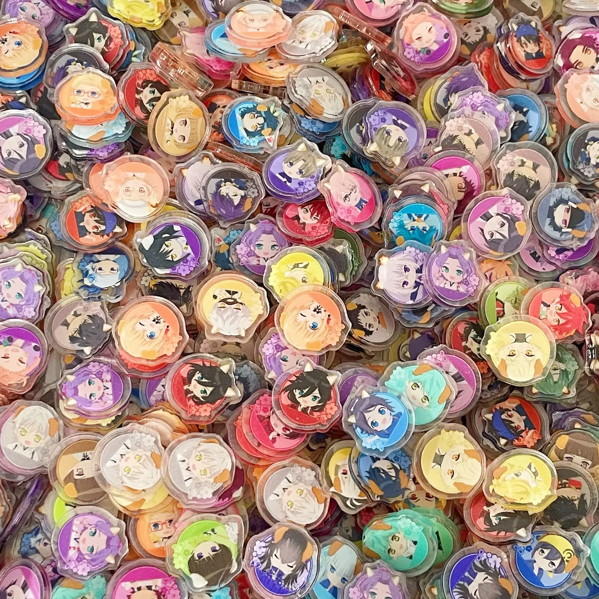 41 Stile 2cm 100-500g Anime-Serien Jujutsu Kaisen ONE PIECE Sailor Moon DIY Acryl-Zubehör Schlüsselanhänger PP-Clip Patch – Detail 8