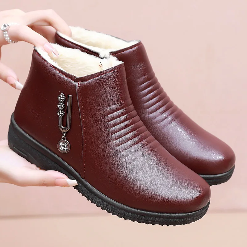 2023 Fashion Ankle Boots Mom Booties Women Snow Boots Winter Flat Heels Women Warm Platform Shoes Leather Thick Fur Booties