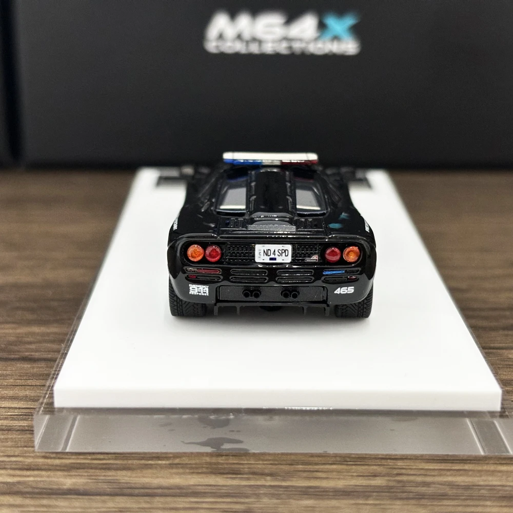 MY64 1:64 MF1 NFS SCPD راتينج أسود اللون في مجموعة 2025 هدية مقياس نموذج سيارة