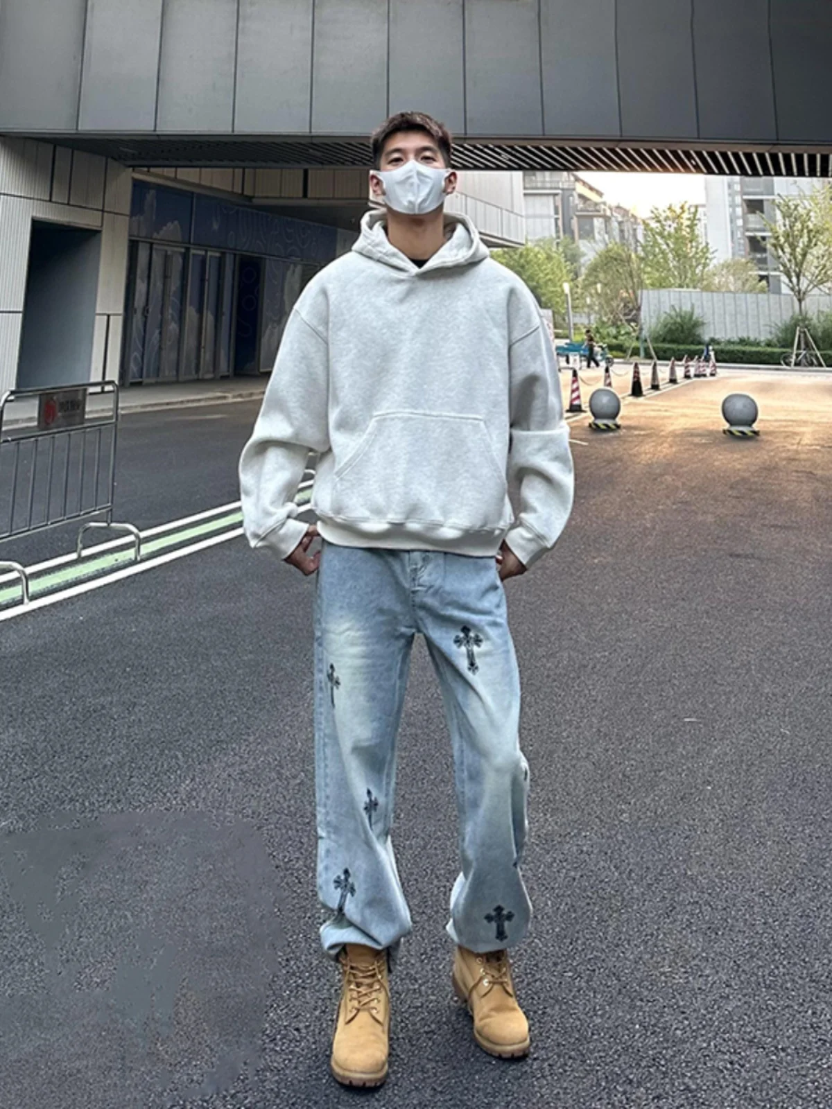 

Светло-голубые мужские джинсы Light Blue Cross в американском уличном стиле, прямые, расклешенные, с эффектом потертости, износостойкие, свободного кроя, осенние