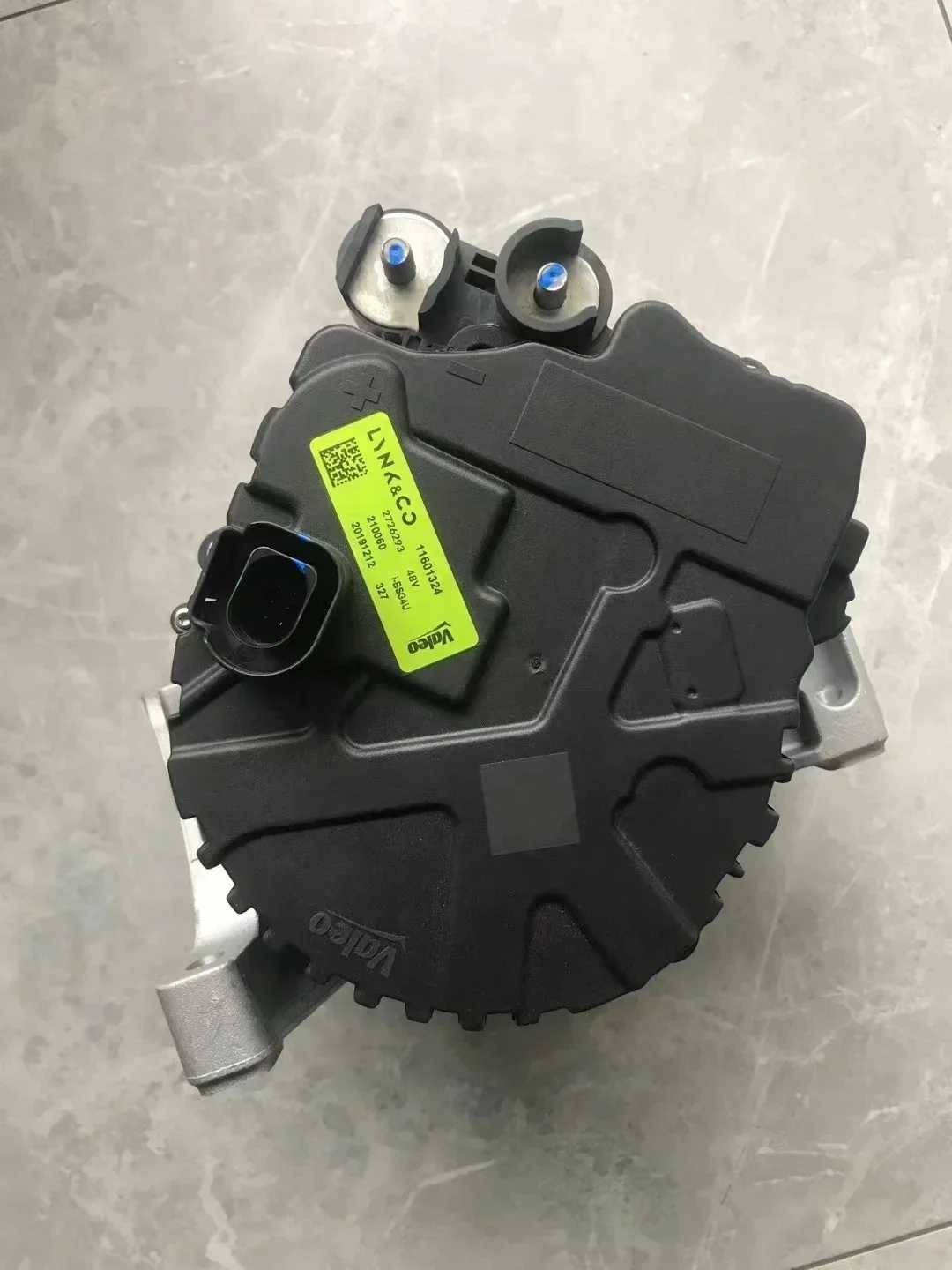 Suitable for Geely Lynk & Co original alternator Lynk & Co 11601324