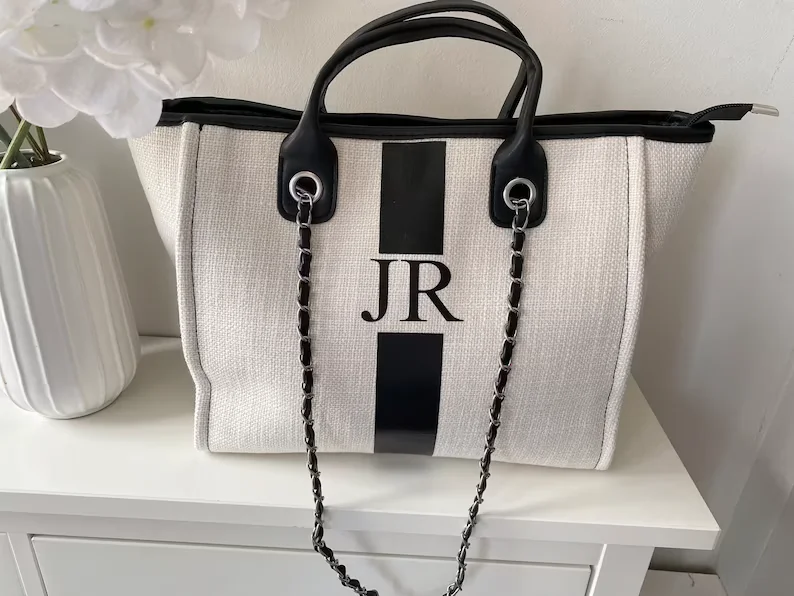 Crema di tela personalizzata con monogramma e nero con borsa a tracolla a righe borsa iniziale personalizzata borsa per la spesa regalo di nozze da