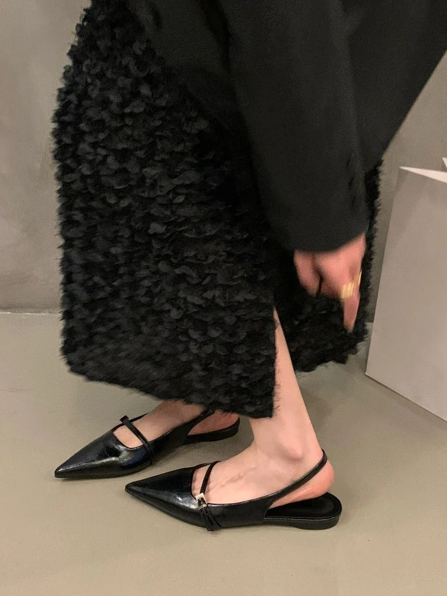 

Flat Bottom Comfortable Fashion Sandals Fairy Shoes Spring Summer Pointed Toe Elegant Small Ence Single Shoes Slip-On W885