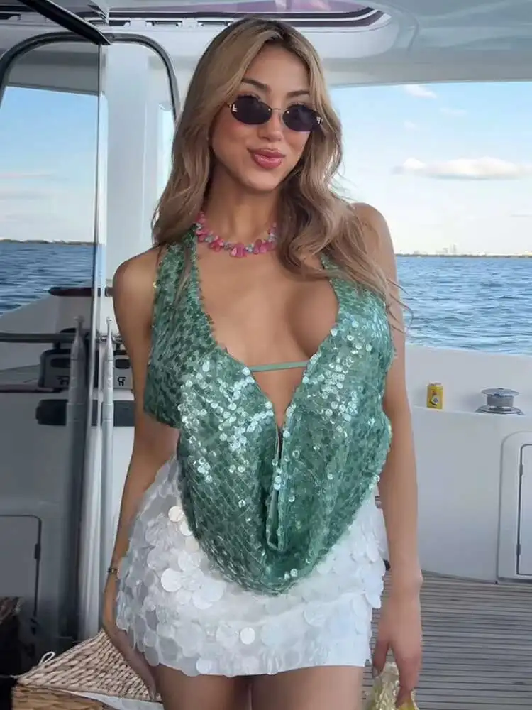 Julissa Mo Deep V-N… - image