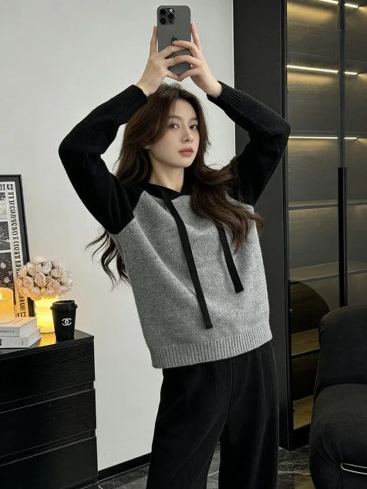 

2026 Spring New Women's Knitted Hoodie Color Block Fashion Top Korean Style Versatile Casual Wear Commute Style Regular Fit