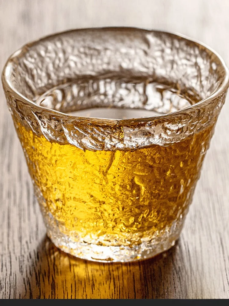 

Японская элегантная стеклянная чашка для чая с золотым декором для домашнего использования, персональная чашка для питья, простая хрустальная посуда для чая для всех.