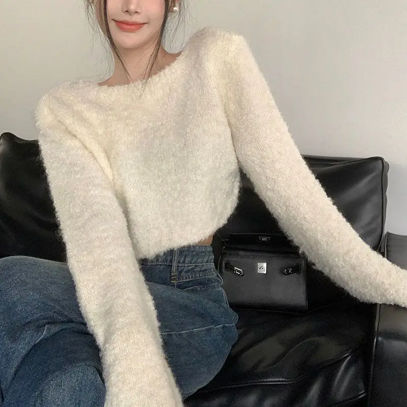 

Horn Sleeve Looped Yarn Sweater for Women, Gentle Autumn and Winter Style, Unique and Plush Knit Sweater with Bottom and Top