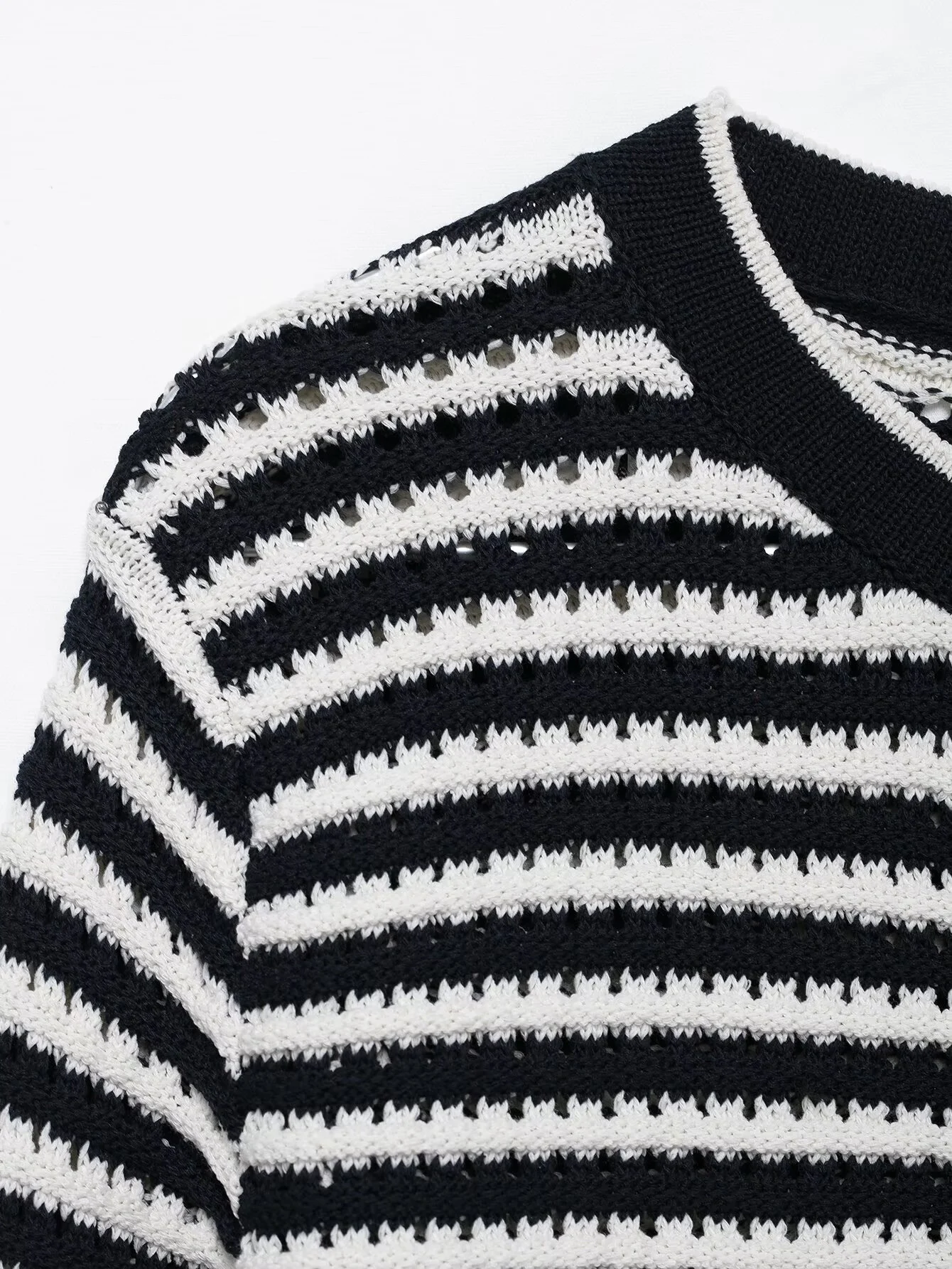 2025 봄/여름 여성 패션 달콤하고 매운 스타일 레이스 스트라이프 라운드 넥 긴 소매 니트 카디건 코트