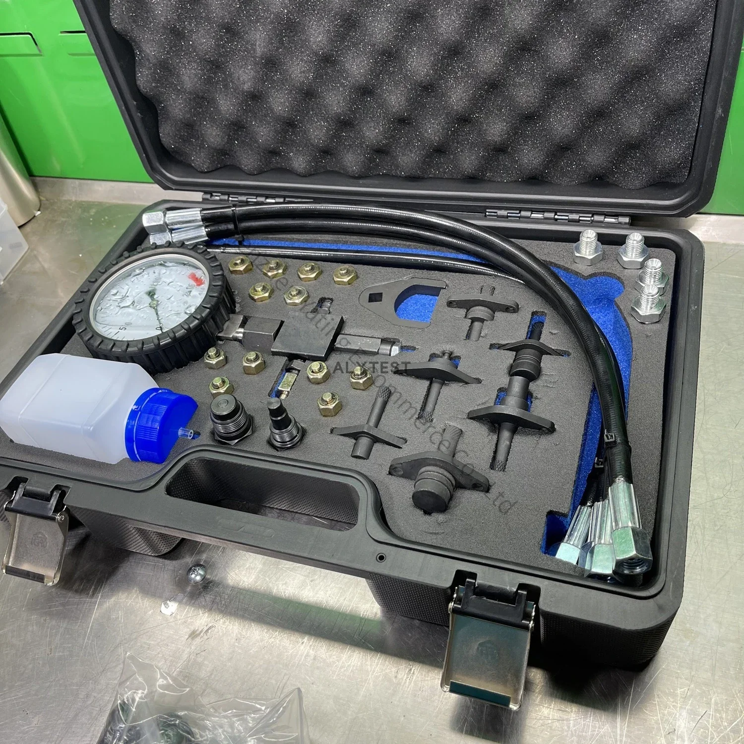 New Automobile Diesel Common Rail Pressure Detection Tools Carbon Steel on-board Fuel Circuit Tester Boxed Set  random colors