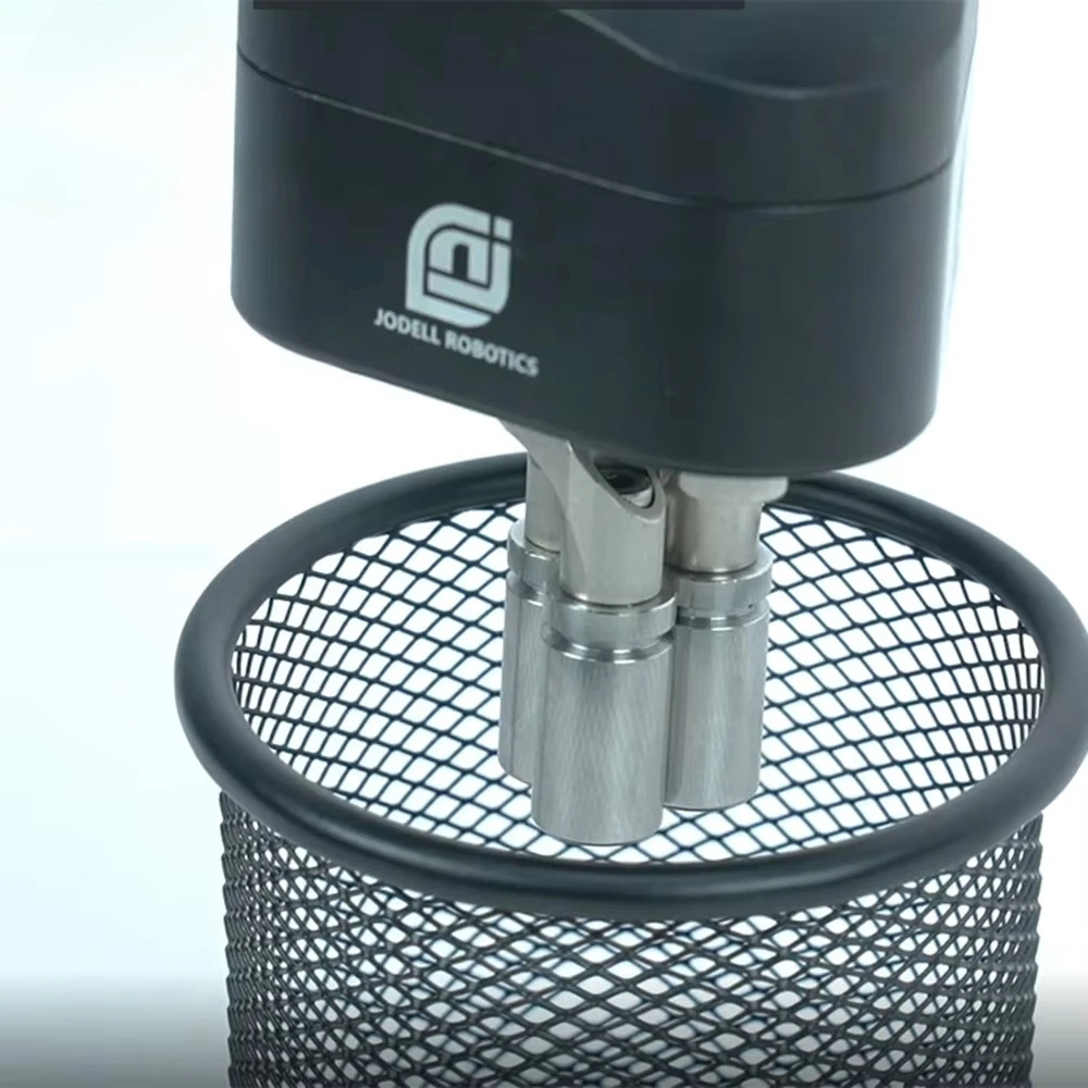 Zentrischer Elektrogreifer der JODELL RCG-Serie mit drei Fingern