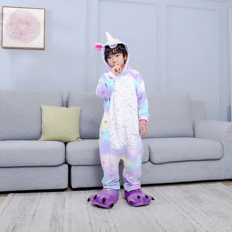 جديد أزياء أنيمي التأثيرية للنساء والرجال بذلة للبالغين بيجامات بقلنسوة للأطفال Kigurumi كارتونية لعيد الميلاد والهالوين