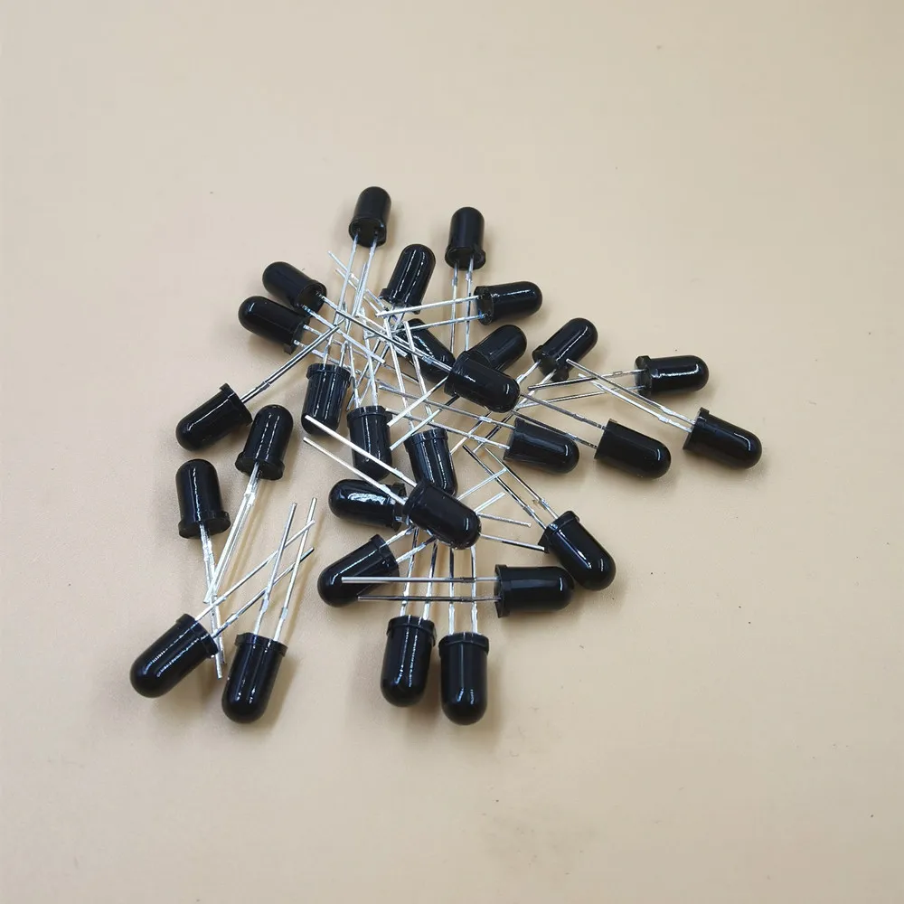 3 مللي متر 5 مللي متر IR LED صمام ثنائي باعث 850nm 940nm باعث استقبال الأشعة تحت الحمراء الارسال الترانزستور الضوئي الضوئي غير مرئية لتقوم بها بنفسك PCB