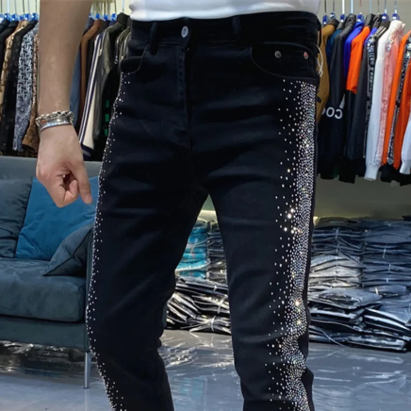 2023 otoño negro caliente diamante delgado pies pequeños Jean versión coreana Slim Tide marca pantalón hombres tendencia industria pesada Vaqueros Hombre