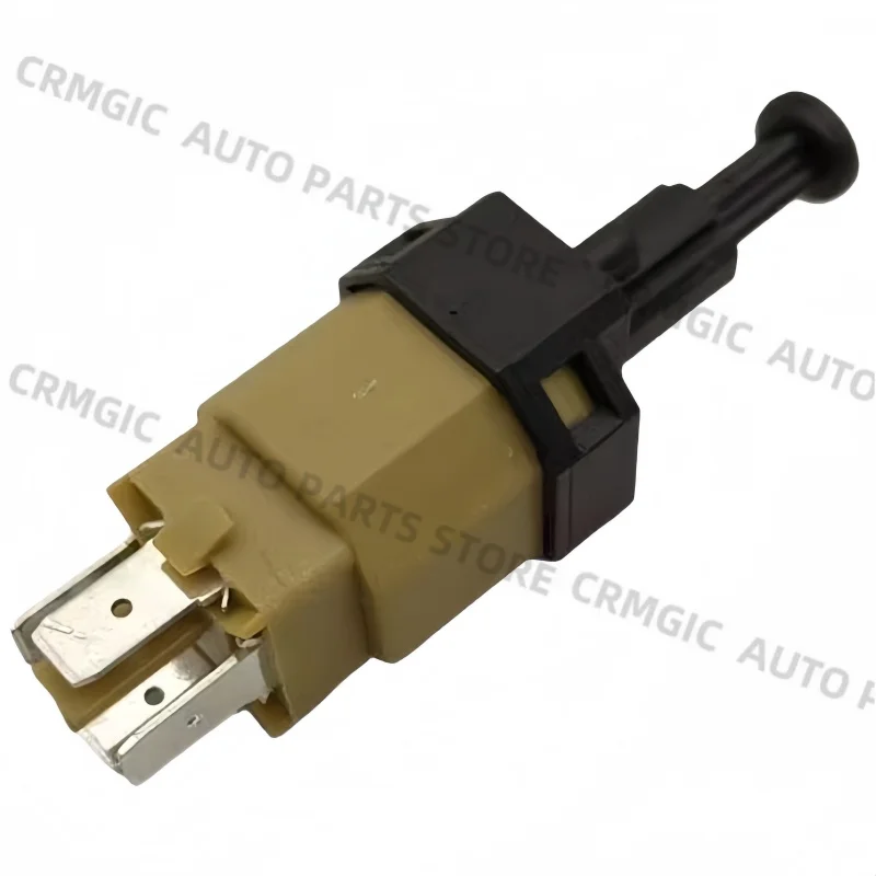 original Brake Switch for Chinese CHERY ARRIZO 3 5 TIGGO QQ E3 E5 x1 G5 A3 A5 Auto car motor parts S18-3720030 high quality