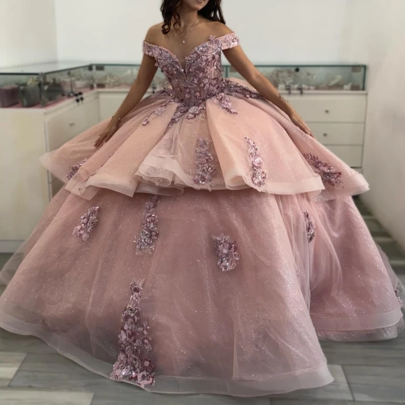 فساتين Quinceanera الوردية اللامعة قبالة الكتف زين زهرة الديكور كريستال تول حفلة عيد ميلاد الحلو 16 فستان Vestidos 15