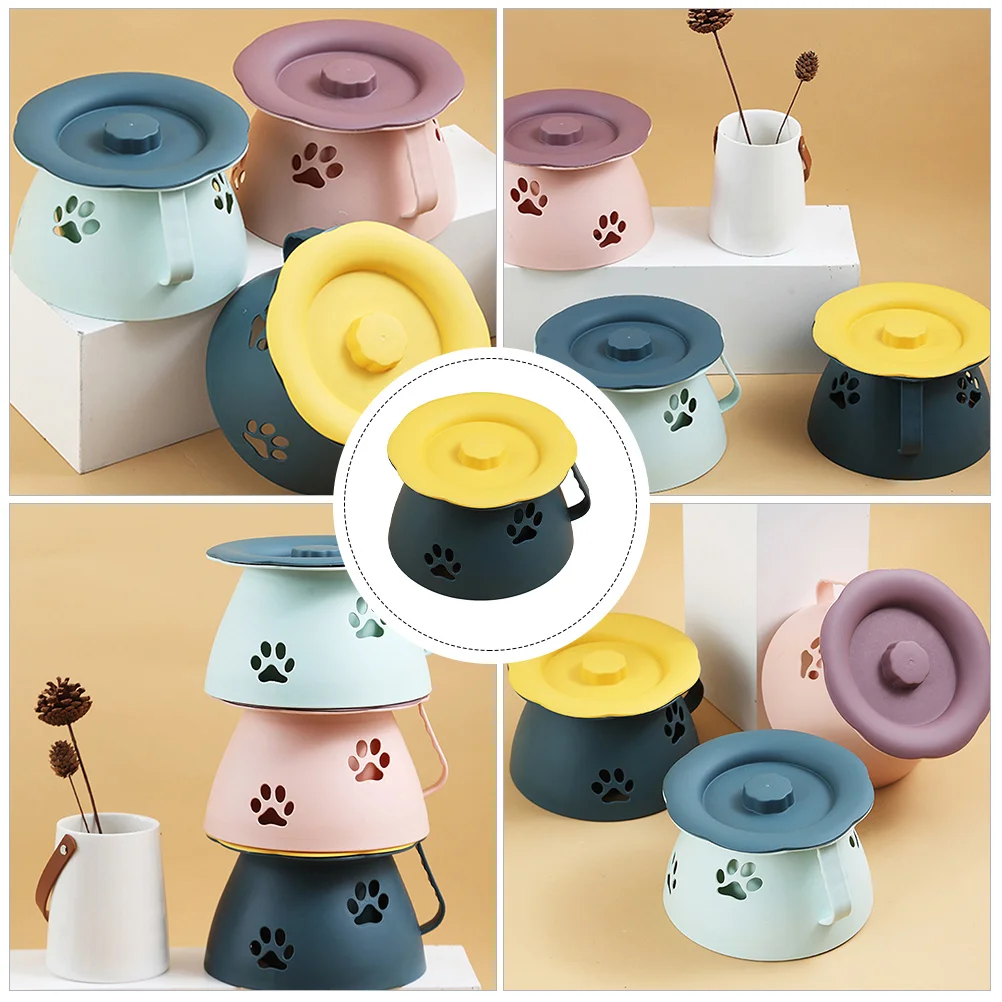 دلو البول المحمول غرفة بلاستيكية متينة وعاء الحاملة مقبض للاستخدام المنزلي غطاء المبصقة تصميم صحي سهل الحمل لكبار السن