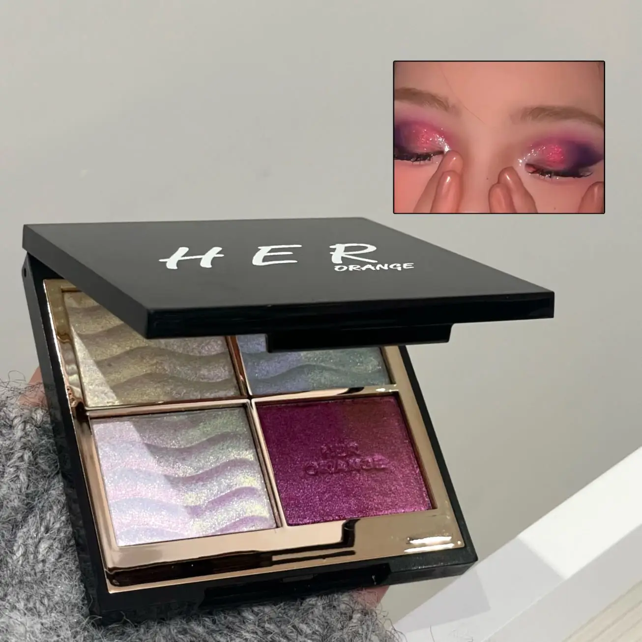 4 色メタリックカメレオンパープルアイシャドウパレットシャインハイライターフェイスボディブライトングリッターマルチクロームアイシャドウメイクアップ