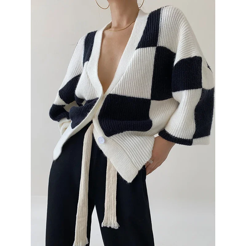 V-neck Plaid Checkerboard Cardigan Women Long Sleeve 2023 Autumn Winter Single Breasted Ladies Sweater Jumper Fuzzy Cardigan