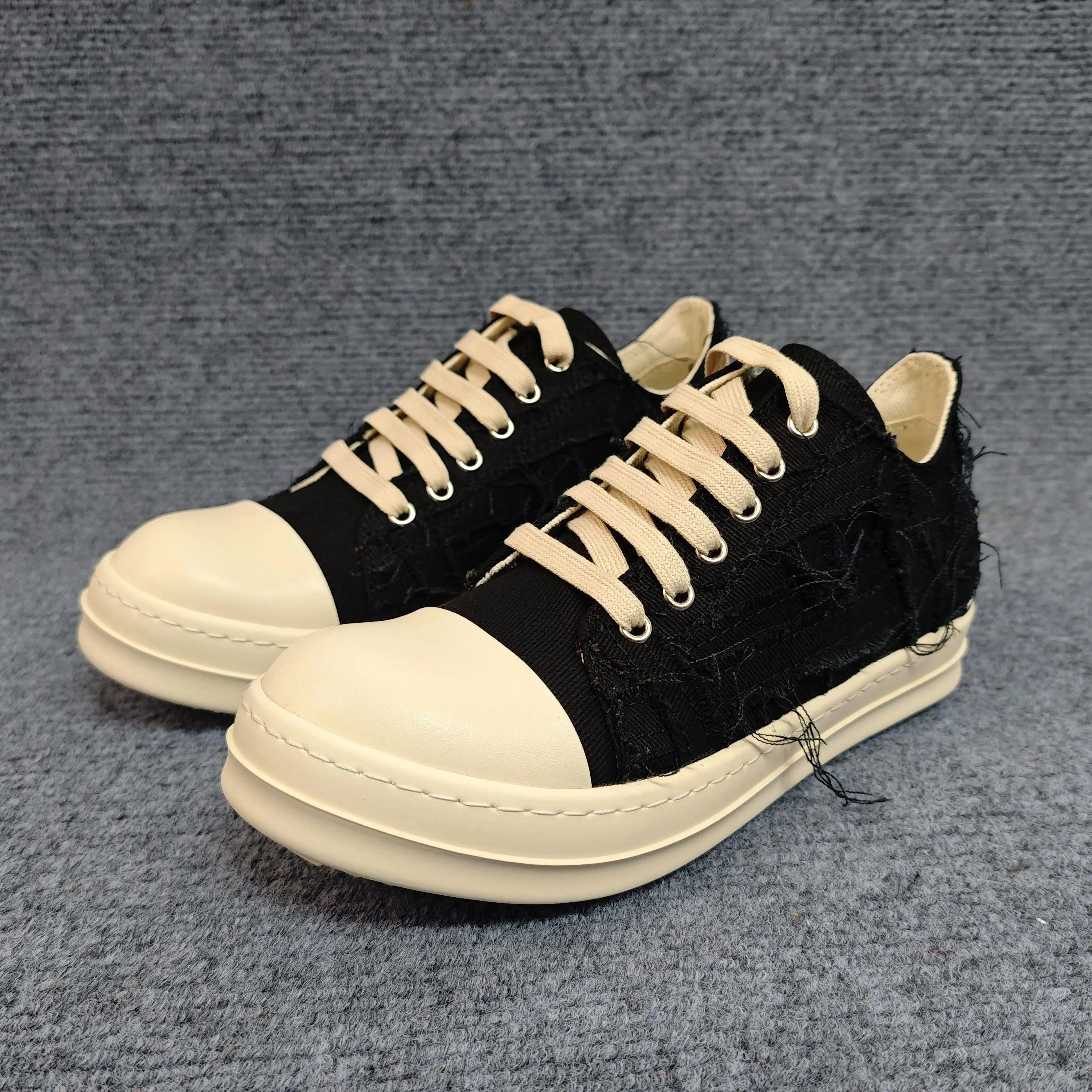 Trendy 2026 Distressed Style Low‑top Canvas Sneakers Couple Platform Heighten Casual Shoes Frayed Design Black Pink Beige