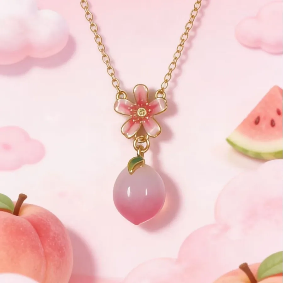 Cute Pink Sweet Peach Pendant Necklace with High Appearance and Small Clavicle Chain for Girls' Hearts