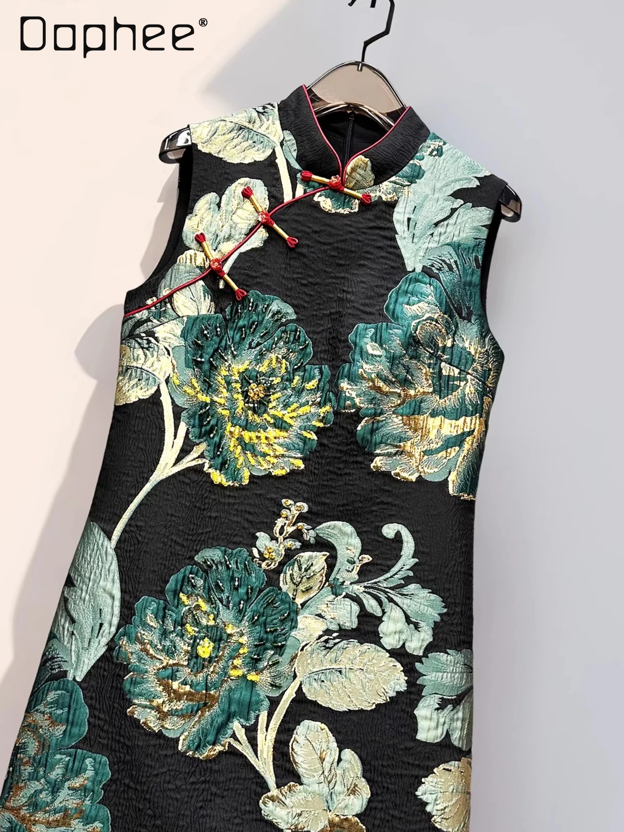 

New Chinese Style Elegant Socialite Jacquard Bronzing Embroidery Heavy Industry Bead Sleeveless Dress High End Slim A-line Dress