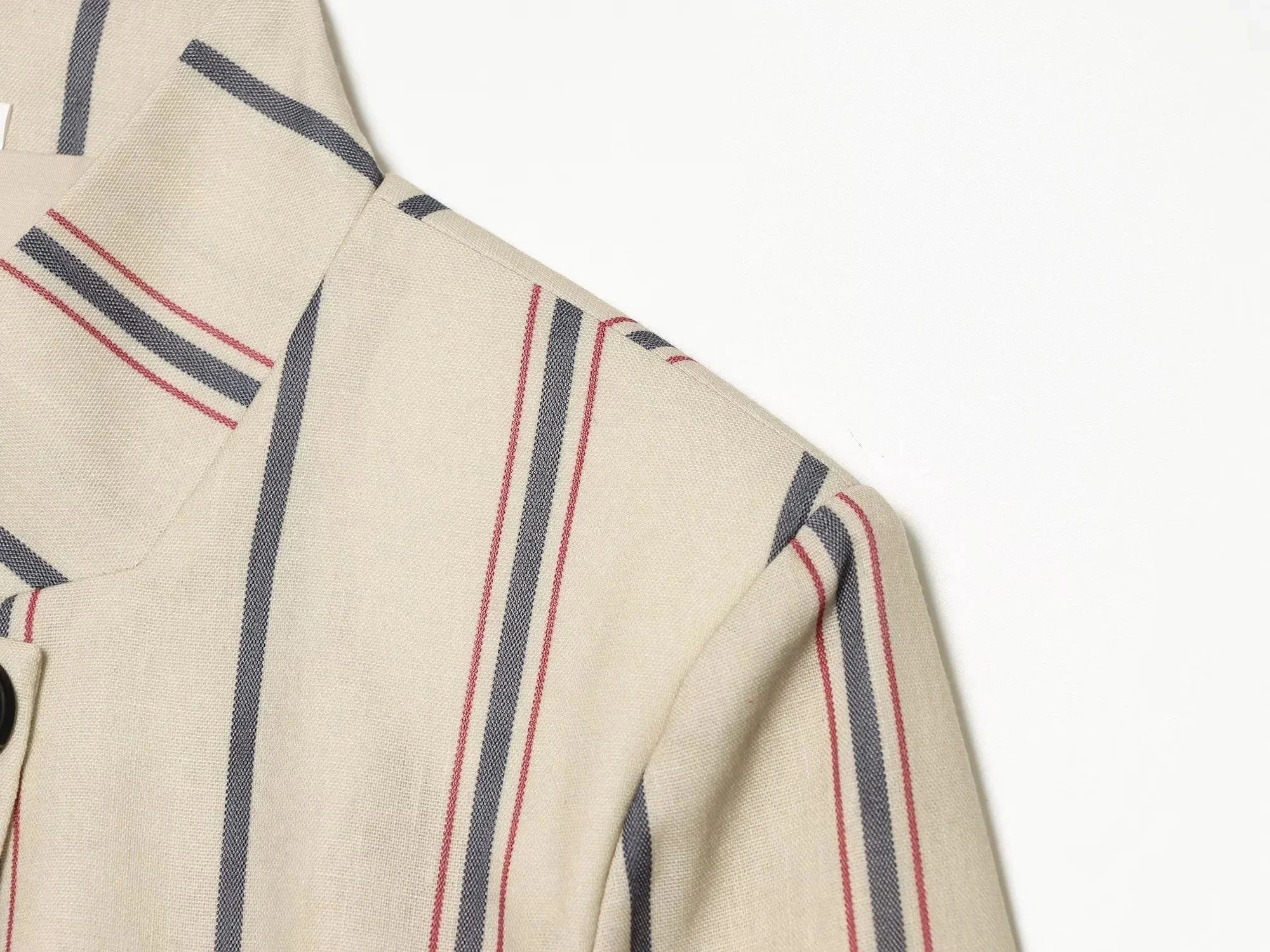 The Slouchy Sunday Executive Striped Suit. S8535e2402333456fb9b681feaae17e257
