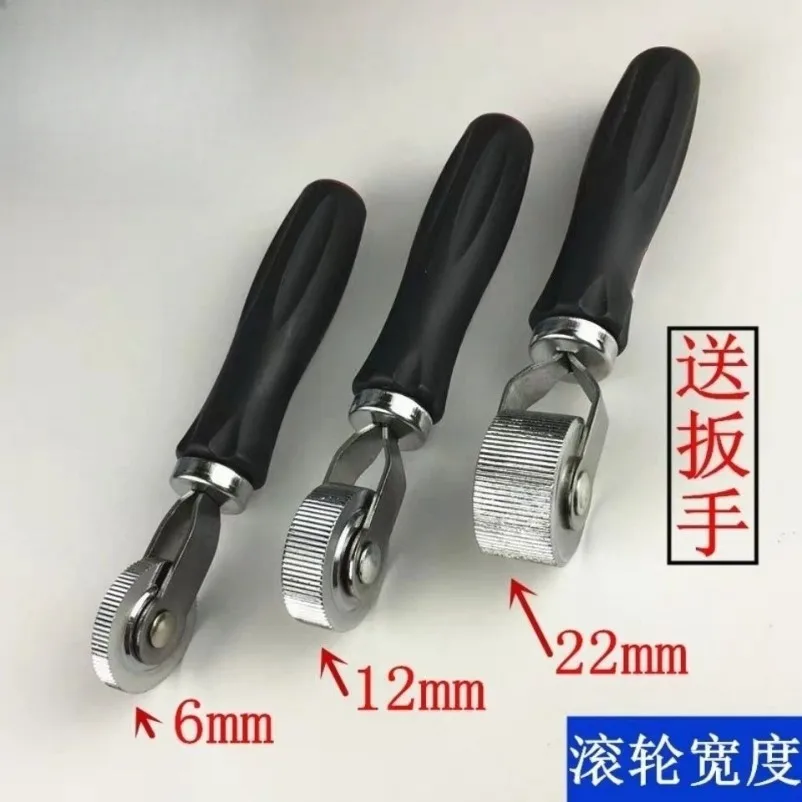 Auto tire repair tire compaction roller pressure wheel film compaction repair tool
