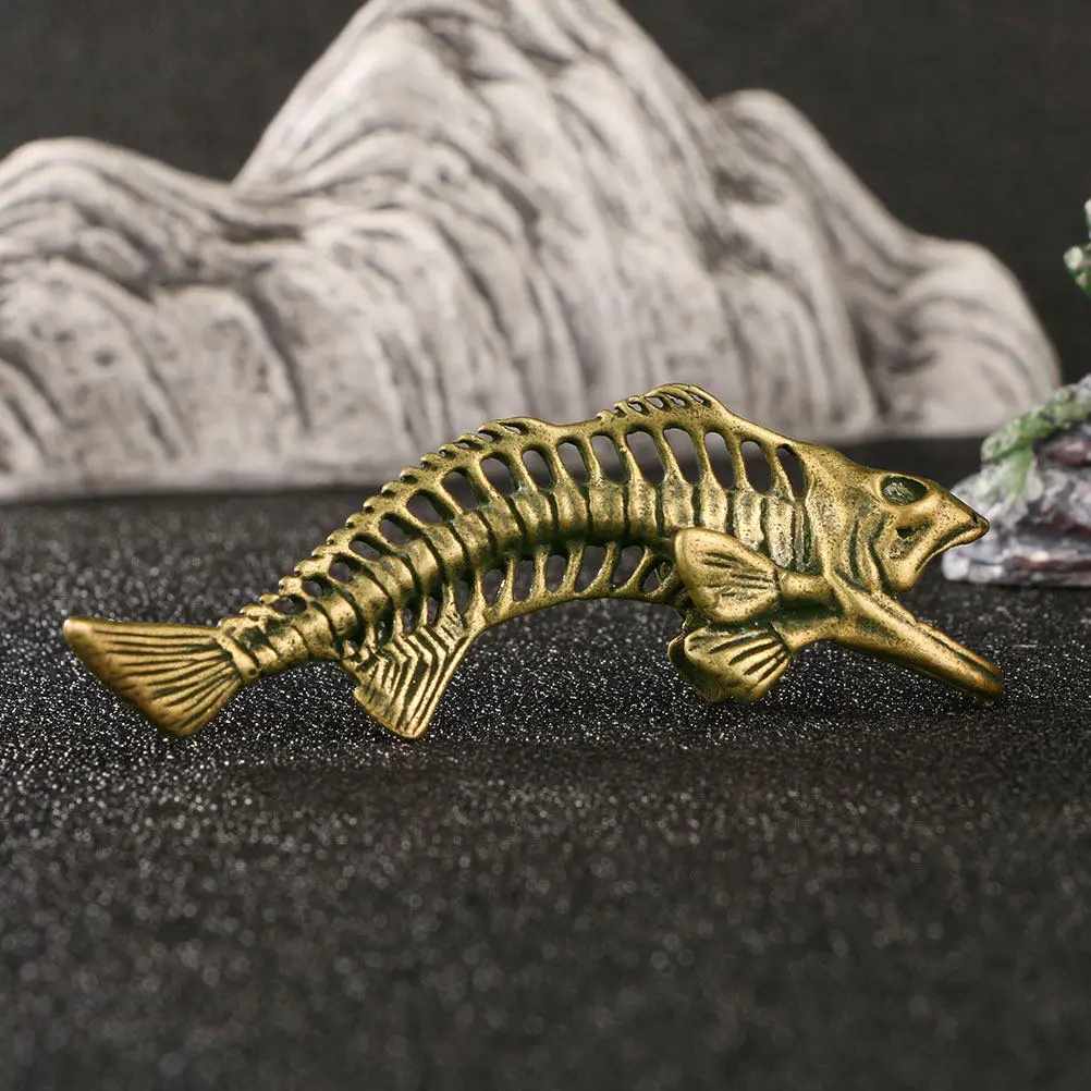 Brass Bone Sculpture – Realistic Lifelike Desktop Ornament for Home, Office, or Vintage Decor – Artistic Gift