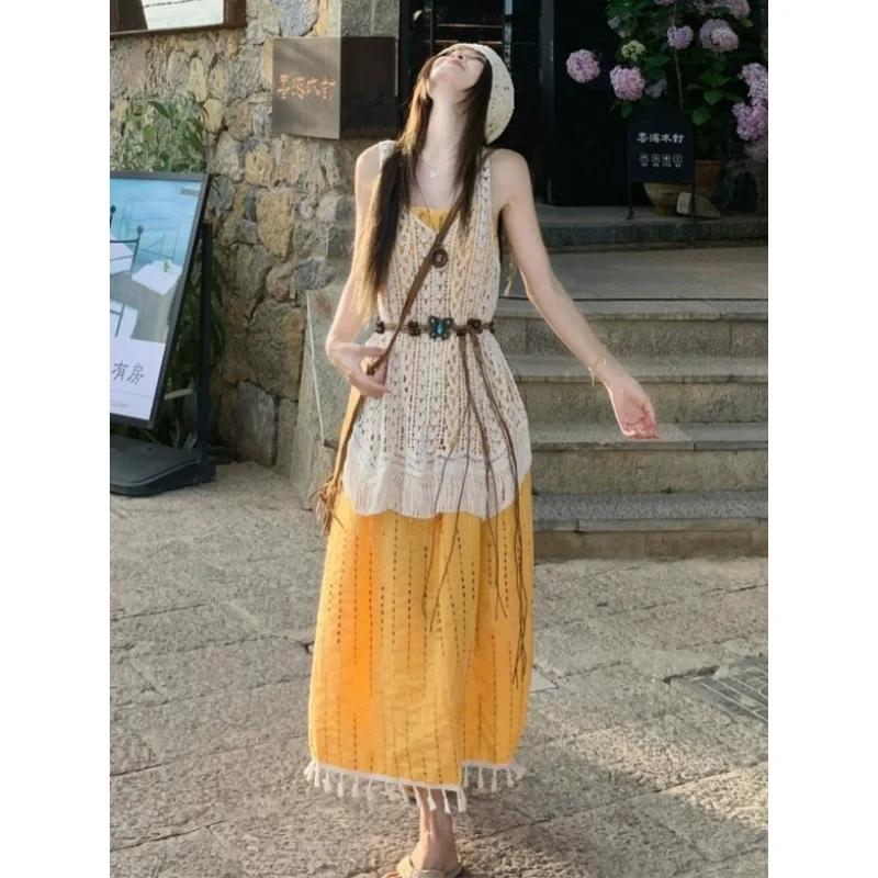 

Bohemian Crochet Knit Vest With Tassels, Long Skirt Summer Vacation And Beach Wear, Ethnic Style Hollow-Out Dress