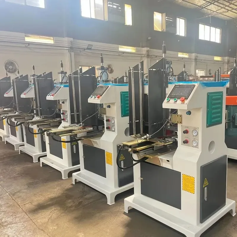 Fully Automatic Woodworking Milling Machine, CNC Contour Profiling Machine for Wardrobe Door Handle Processing