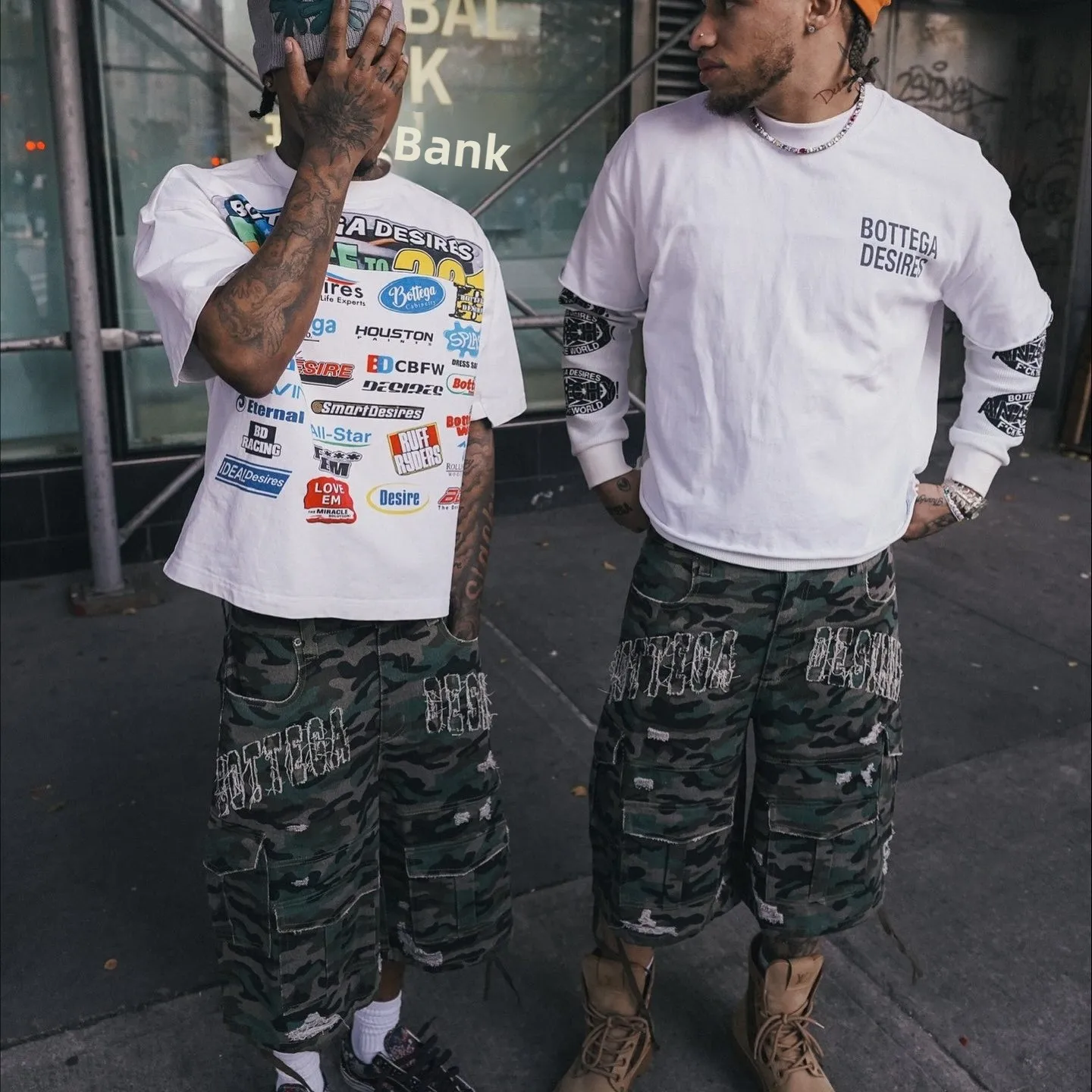 Men's Camouflage Ripped Denim Work Shorts Street Style Seven-Foot Pants High Waist Flared Legs Neutral Winter Fashion